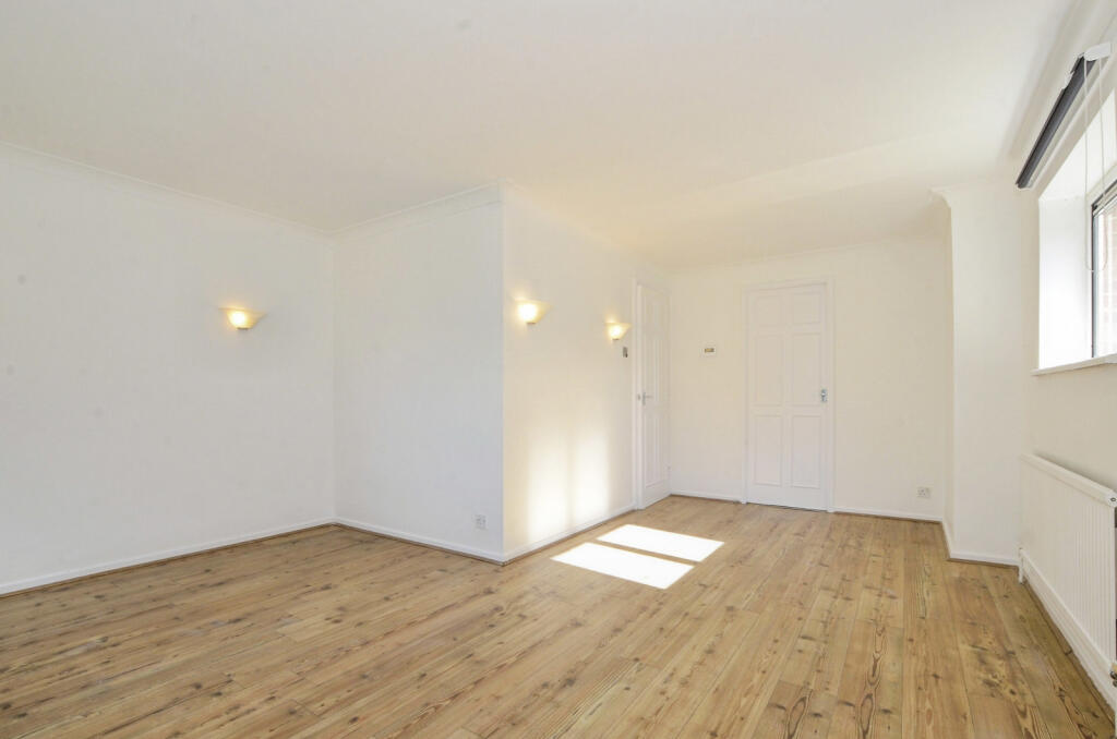 House in Hemel Hempstead, Amersham - View 4