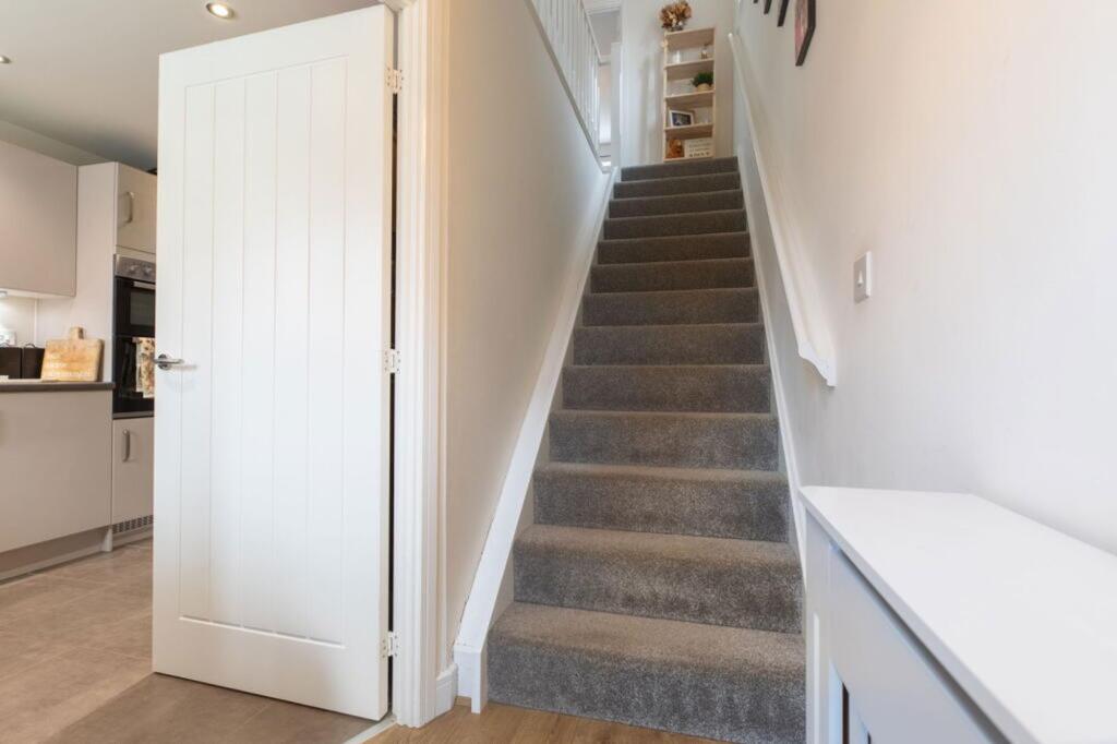 House in Shrewsbury, Reabrook Estate - View 5