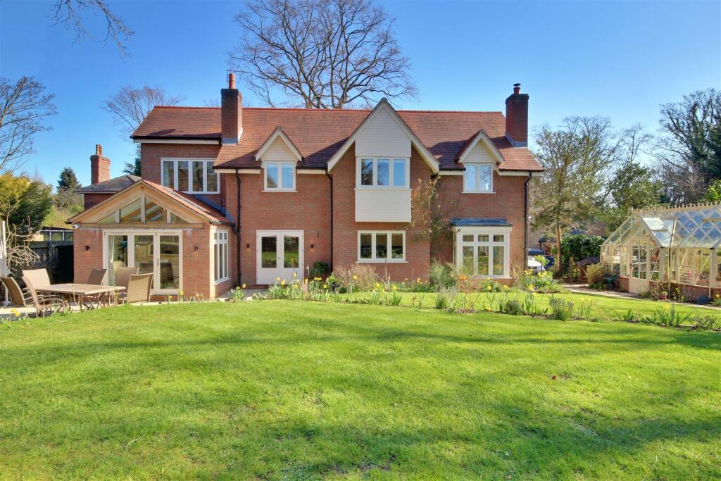 Main image of property: Bluebell Gardens, Hessle