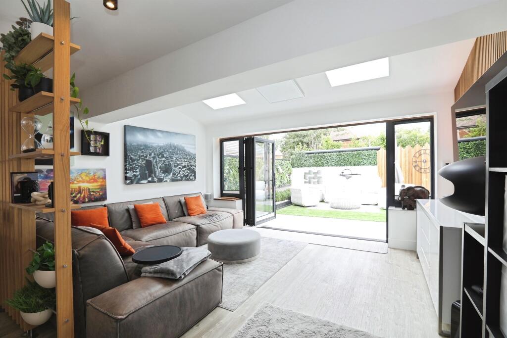 House in Redhill - More