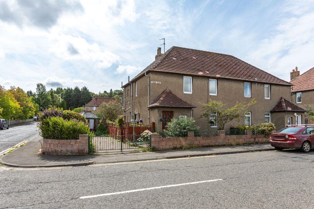 90 Tweed Road, Galashiels, TD1 3DY photo 2