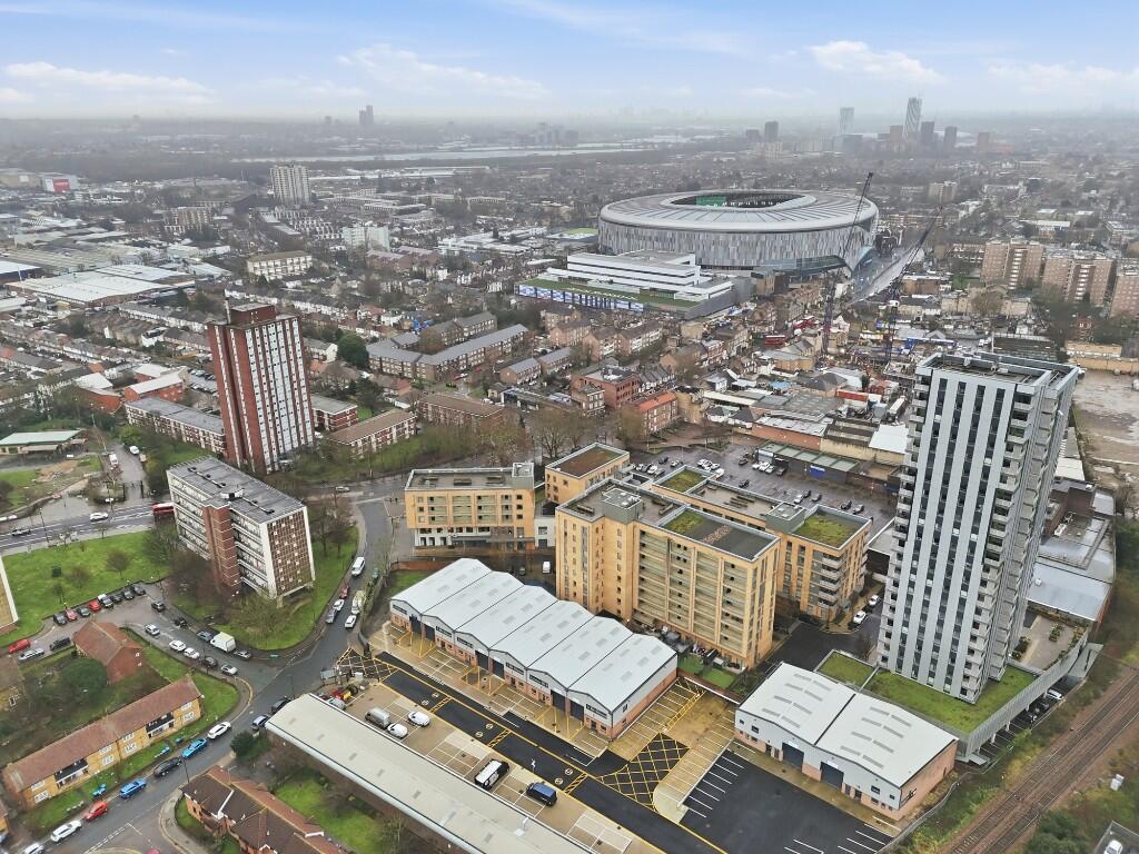 Main image of property: Cannon Road, London, N17