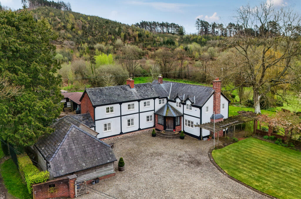 Main image of property: Bryn Celyn, Llanfyllin, Powys