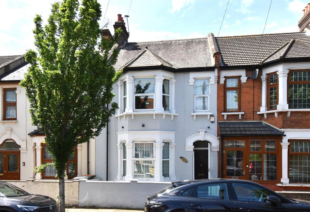 Main image of property: Navarre Road, London