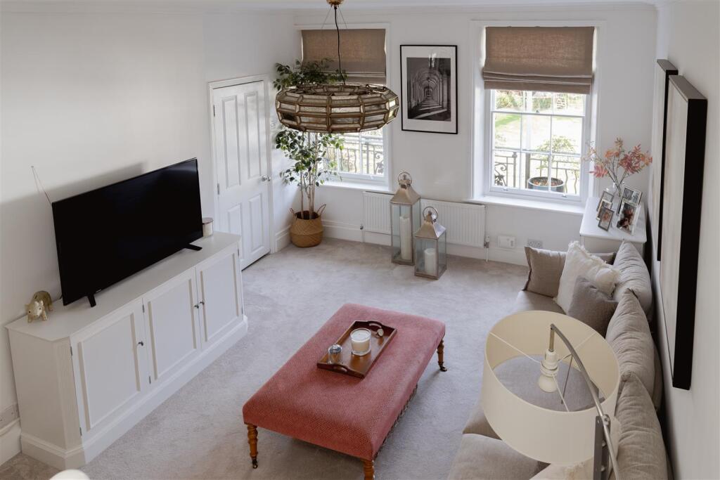 Main image of property: Wray Park Road, Reigate