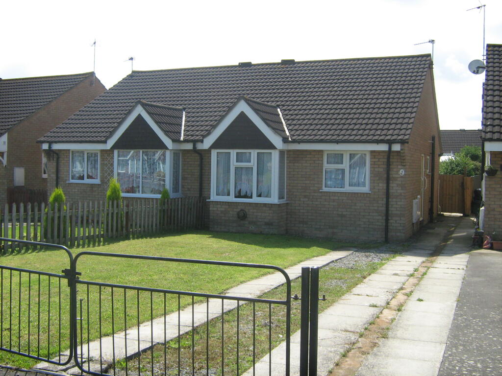 Main image of property: Yeo Close