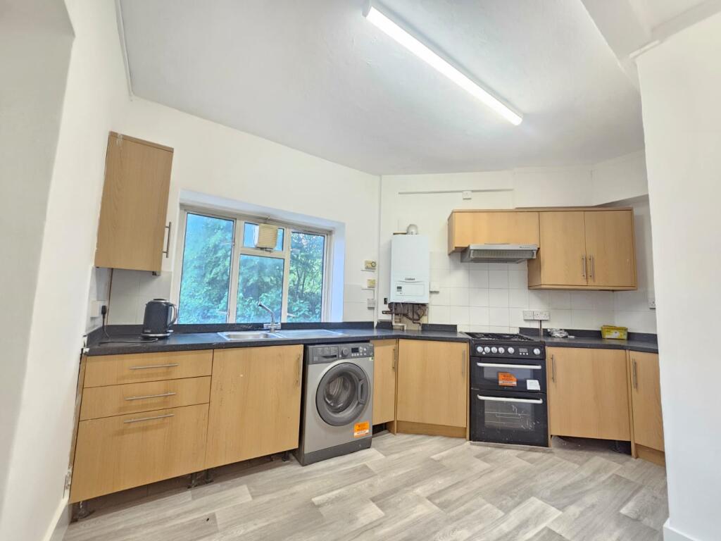 Main image of property: Queens Mansions, Watford Way, Hendon, Barnet, London