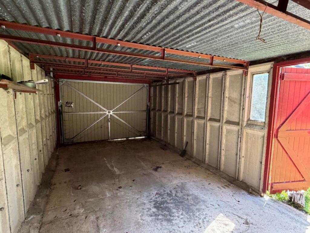 Garage, Cinderford, Gloucestershire, GL14 2NY photo 5