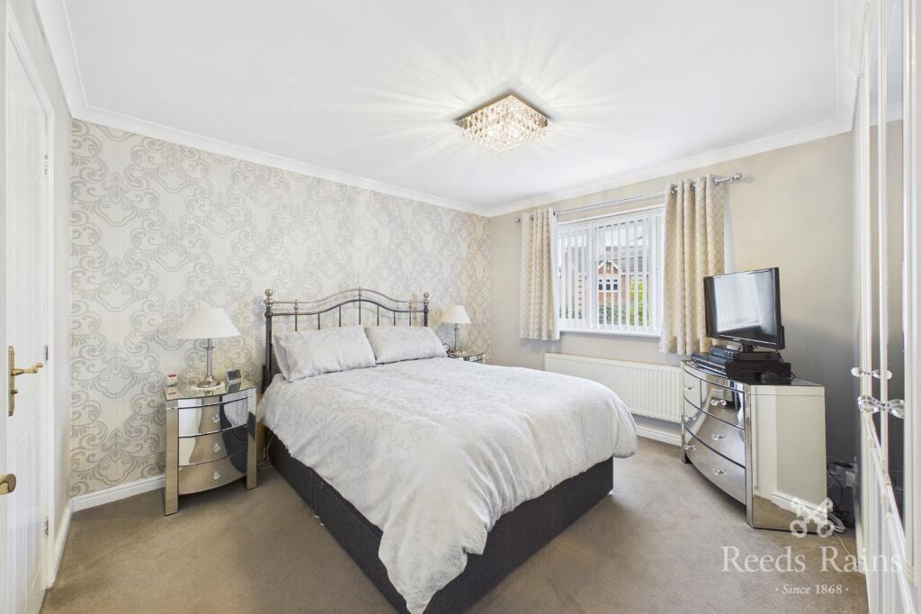 7, Magdalene Fields, Normanton, West Yorkshire, WF6 photo 4