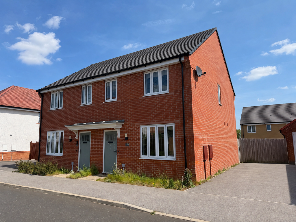 Main image of property: 33 Barwick Avenue, Bury St. Edmunds, Suffolk IP32 6TW