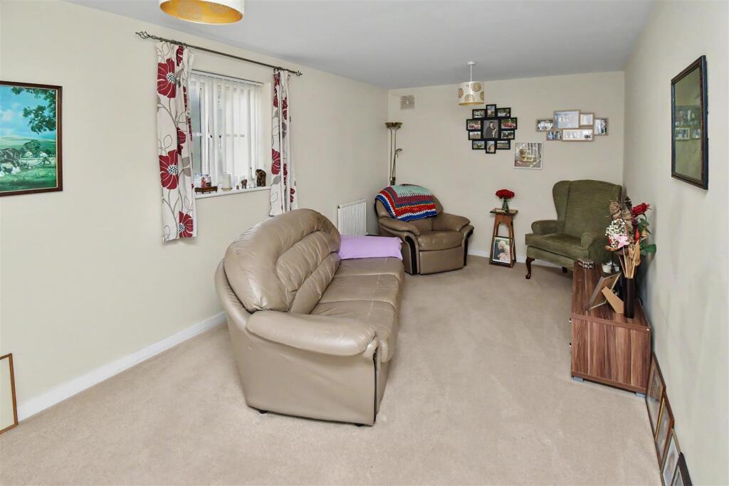 NN17, Rushton Mews, Priors Hall Park - View 5