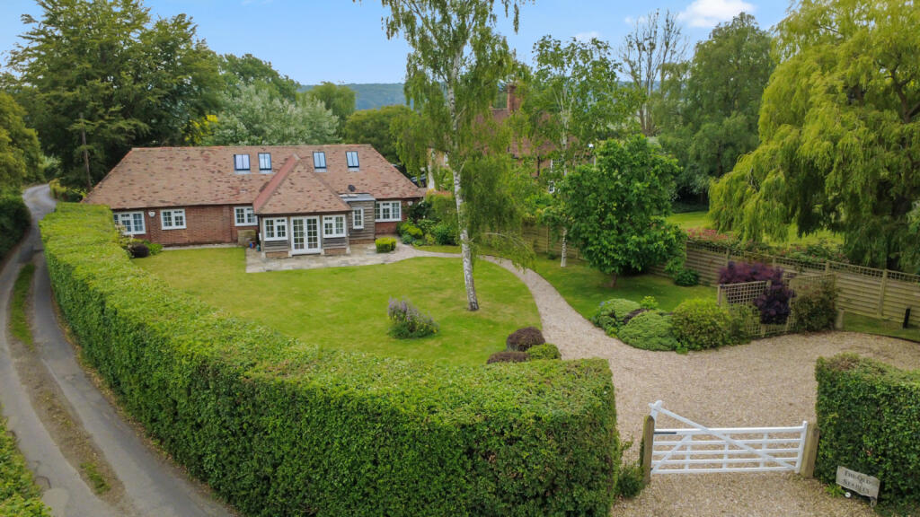 Main image of property: Pett Bottom, CT4