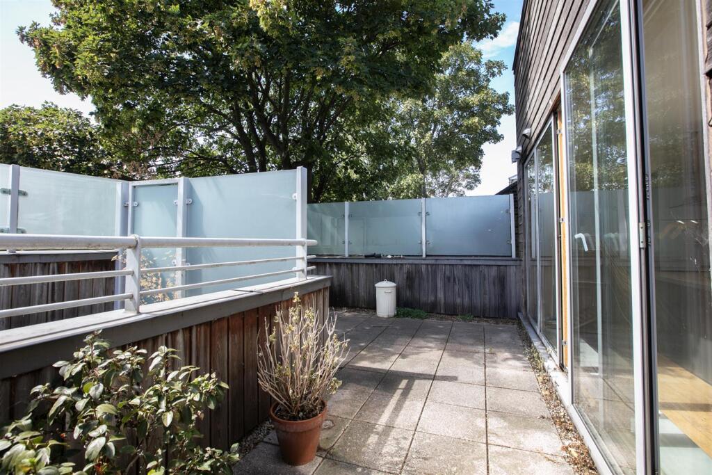 Main image of property: Gordon Road, Nunhead, SE15