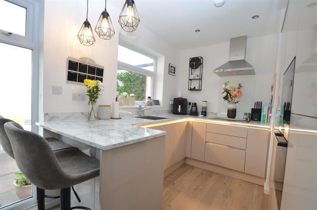 House in Nailsea, North Somerset - More