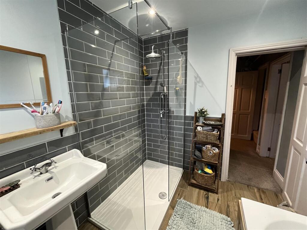 Additional image 16 of Mill Carr Hill Road, Oakenshaw, Bradford