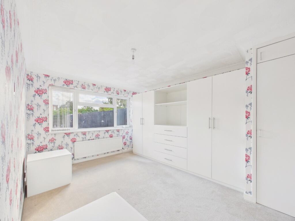 House in Burstwick, East Riding of Yorkshire - More