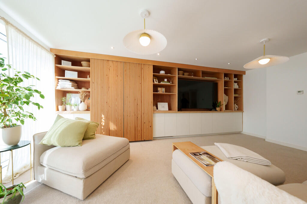 5-bed terraced on Woodford Road, Snaresbrook, £1,000,000