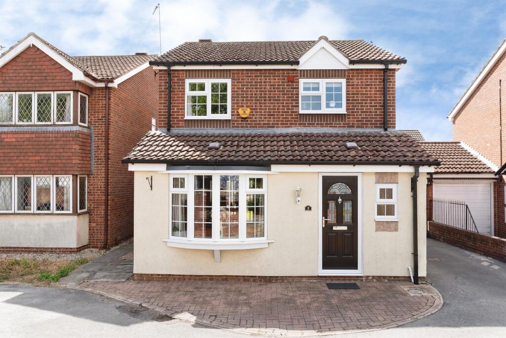 Main image of property: Pavilion Close, Hull
