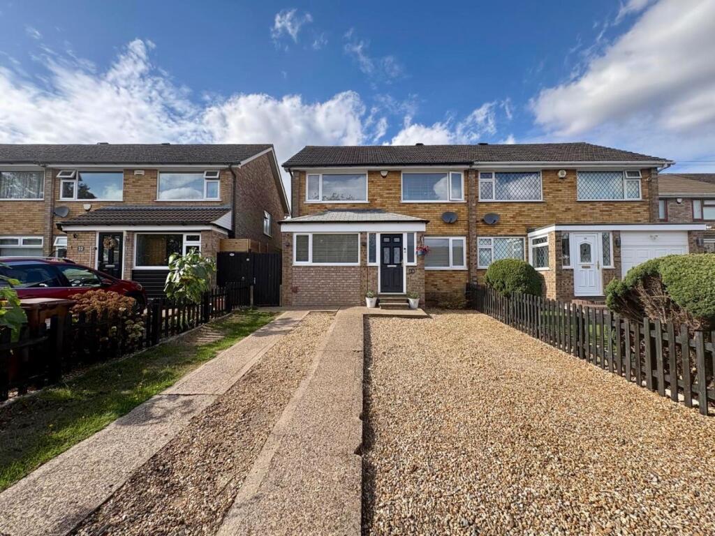 Main image of property: Thruxton Drive, Parklands, Northampton NN3