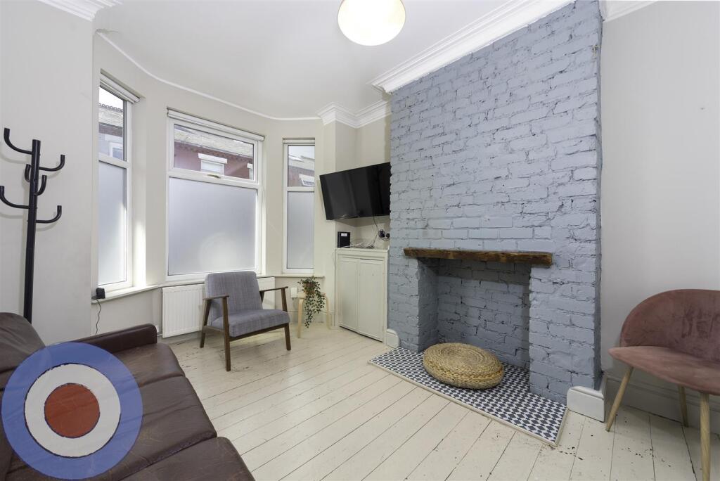 1 bedroom house for rent
