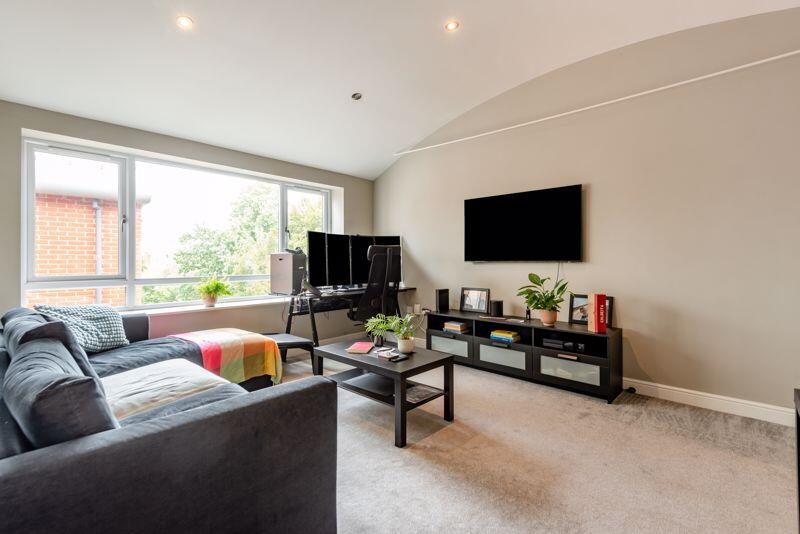 Apartment in Guildford - View 2