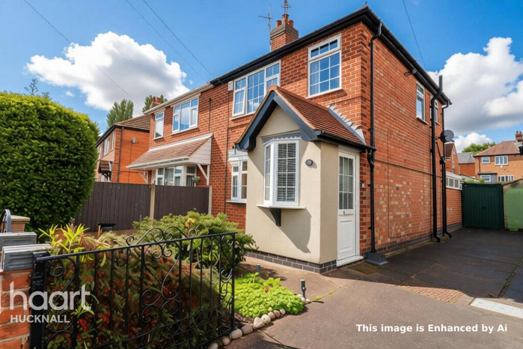3-bed semi-detached on Stancliffe Avenue, Nottingham, £206,500