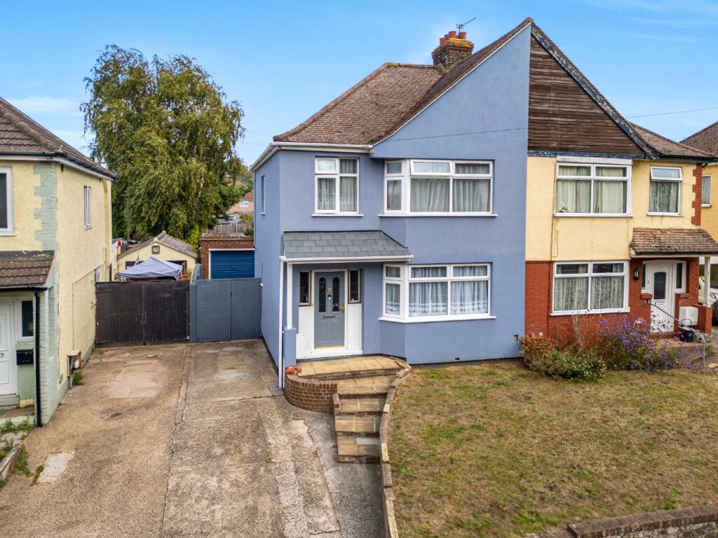 Main image of property: Springhead Road, Northfleet, Gravesend, Kent, DA11 8JG