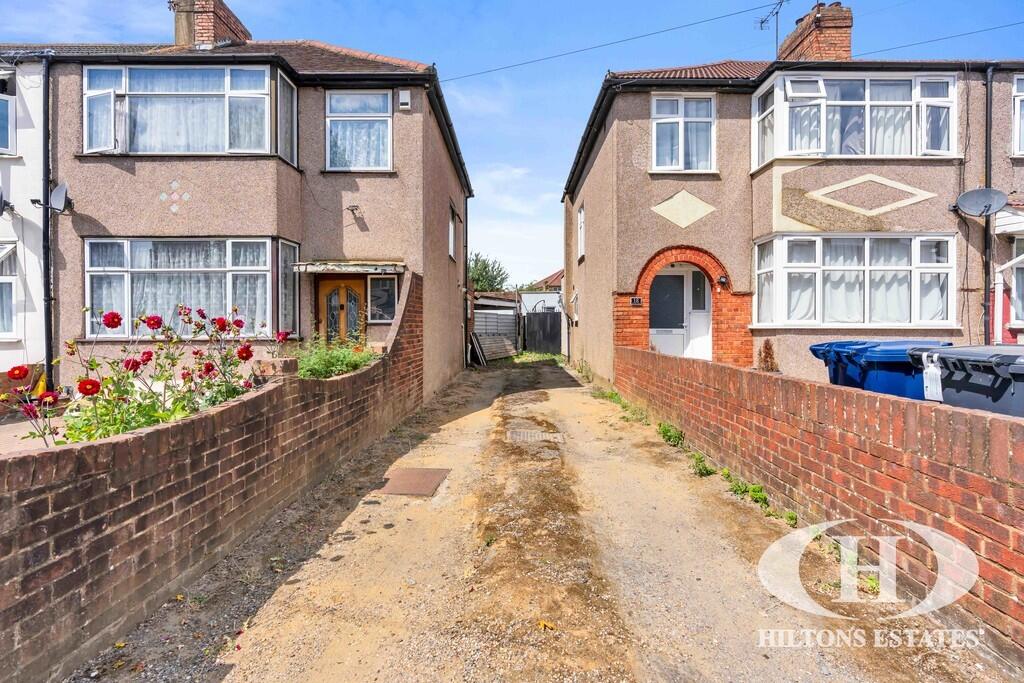 House in Southall - View 2