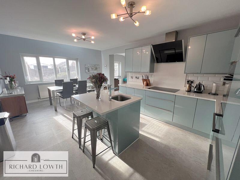 Chestnut Drive, Poynton photo 4
