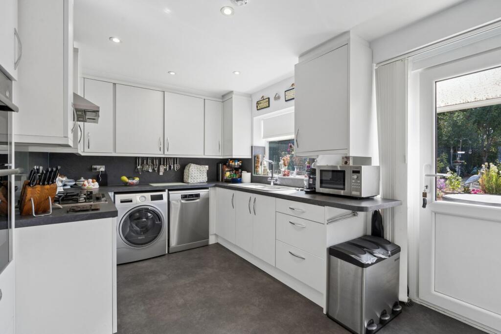 House in Slough - View 5