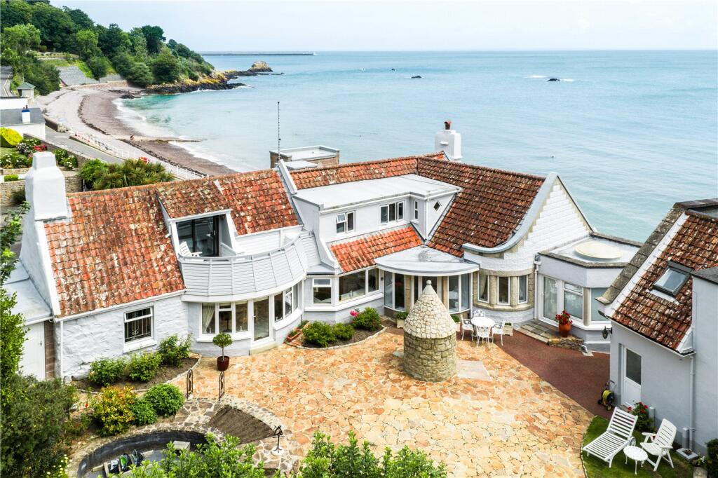 Main image of property: La Route De La Cote, St. Martin, Jersey, JE3