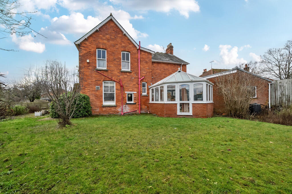 Hyde Lane, Marlborough, SN8 photo 4