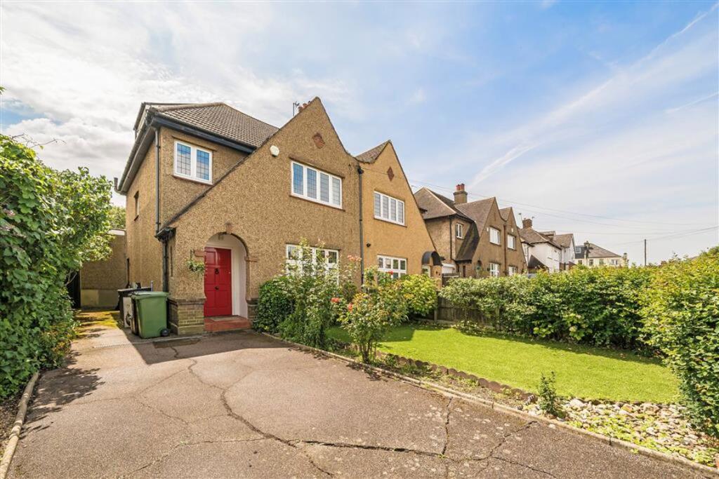 Main image of property: Senlac Road, Lee