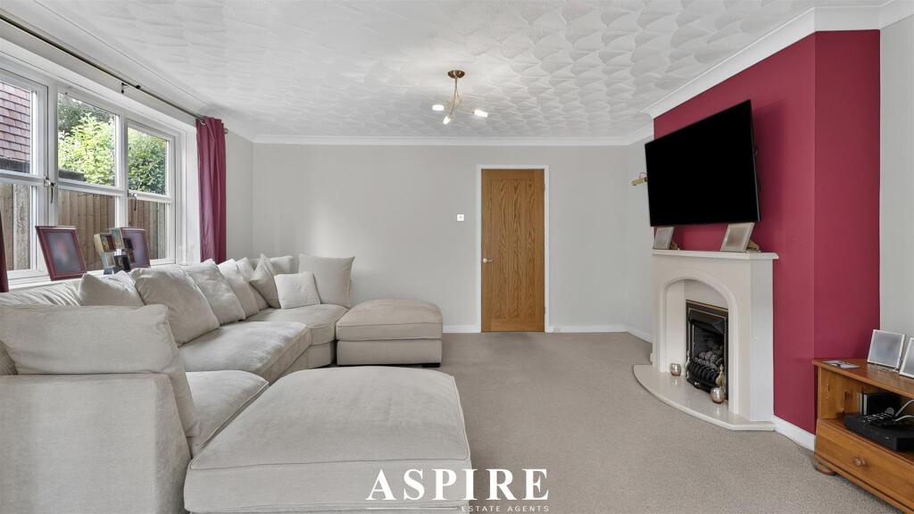 House in Southend-on-Sea - View 4