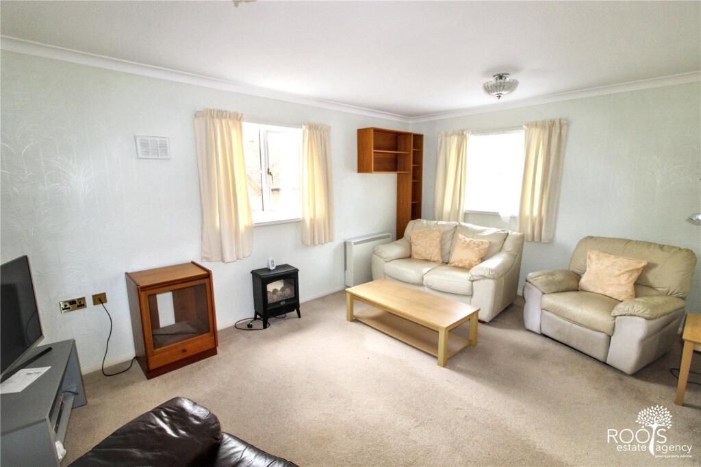 Apartment in Reading - View 4