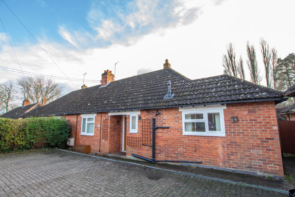 Main image of property: Auclum Lane, Burghfield Common, Reading, Berkshire, RG7