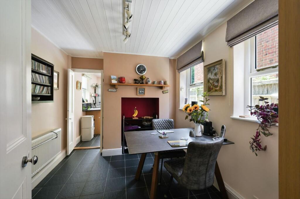 House in Kingston upon Thames - View 5