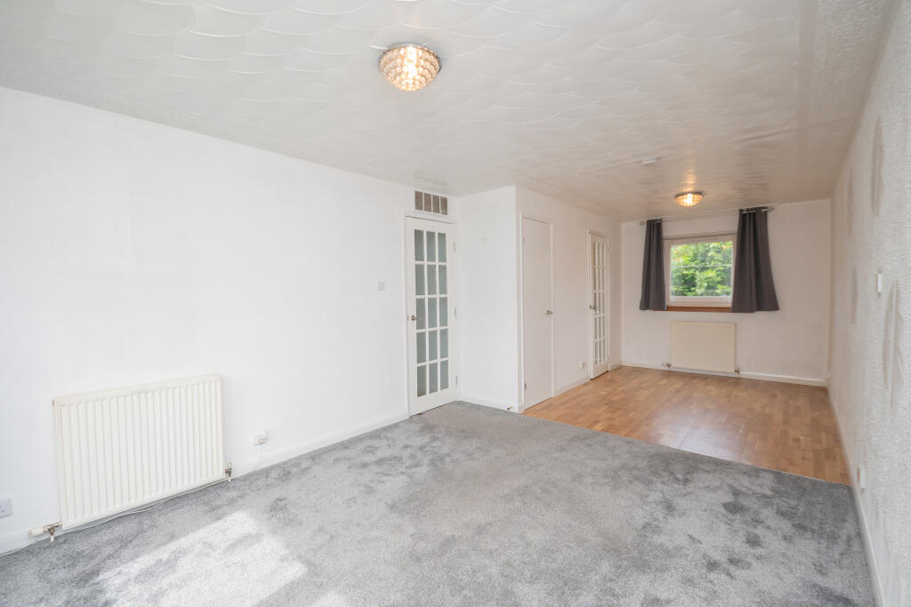 House in Cumbernauld, Collingwood, Westfield - View 2