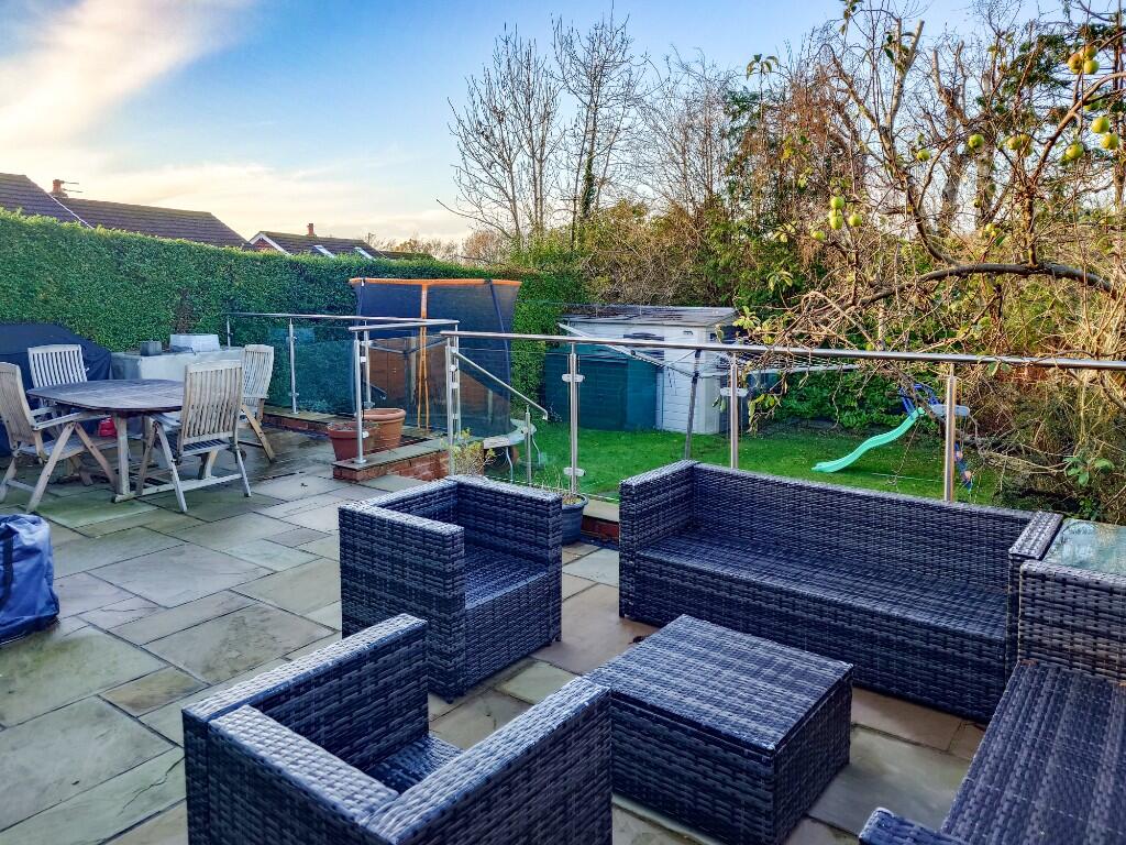 Foxholes Road, Hyde, Greater Manchester, SK14 photo 5