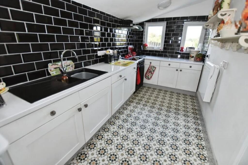 House in Newton Abbot, Chudleigh - View 4