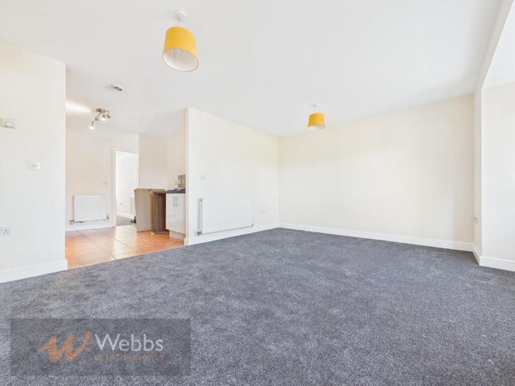 Apartment in Cannock Chase, Norton Canes - View 4