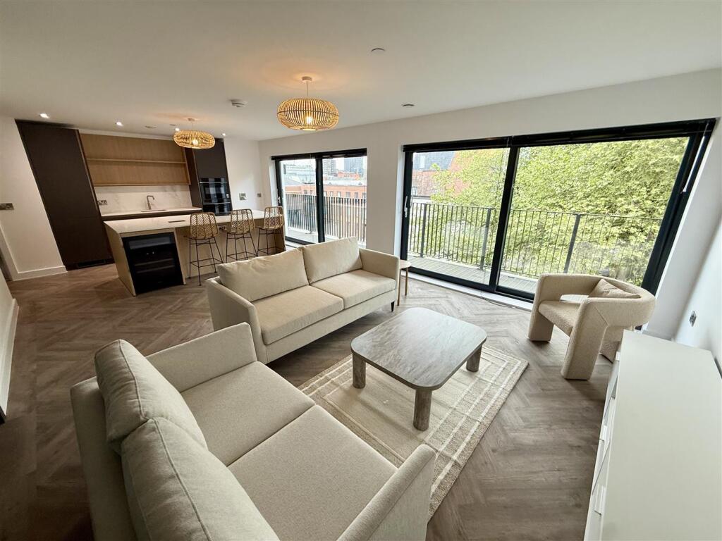 Main image of property: 30. St Pauls Square, Birmingham, B3 1QZ