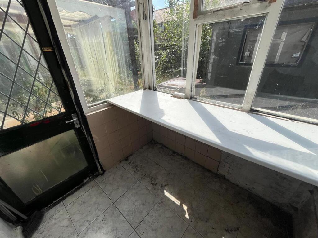 House in Tameside, Greater Manchester - More