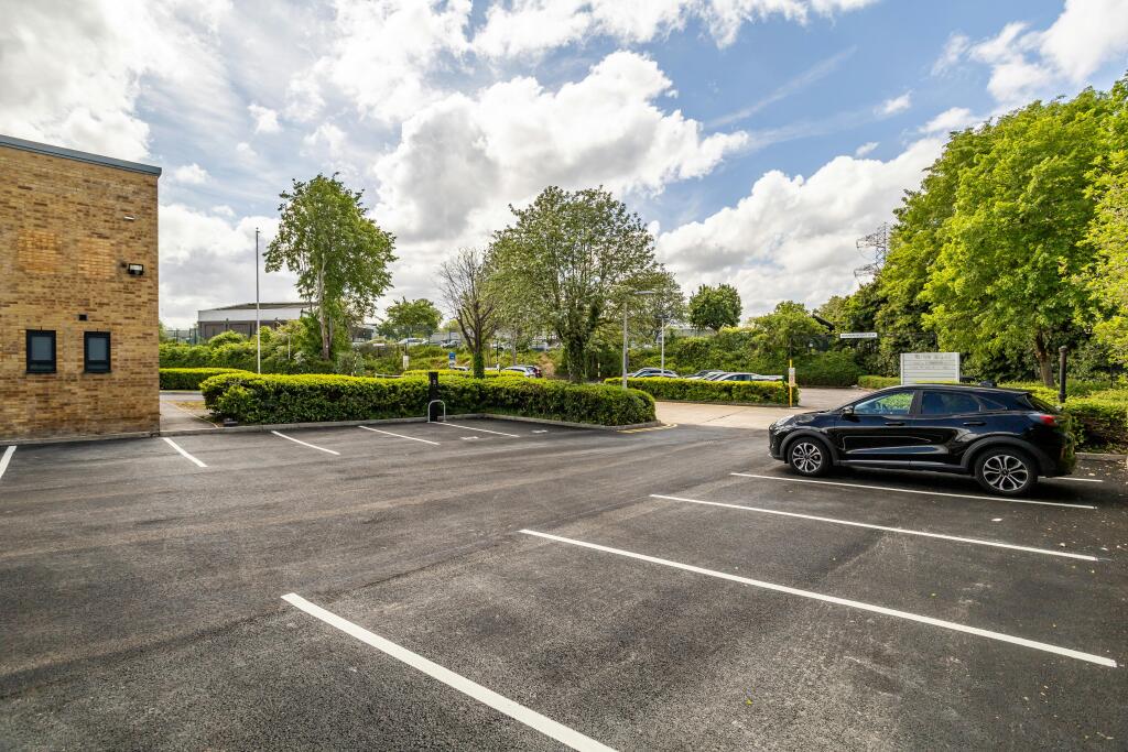 Anderson Road, Woodford 059.jpg