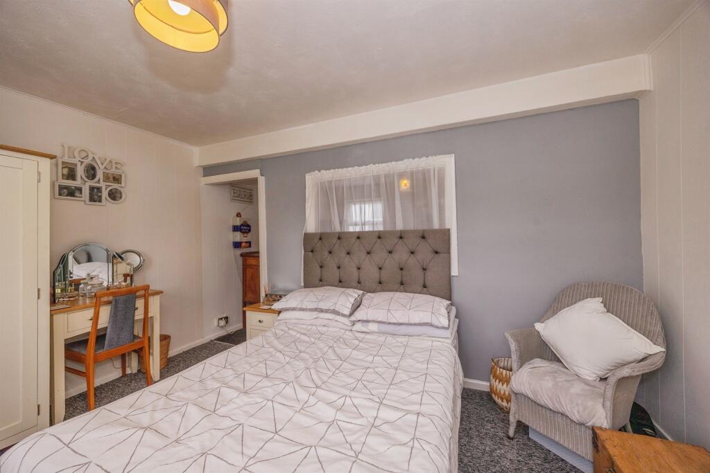 House in Portsmouth - View 5