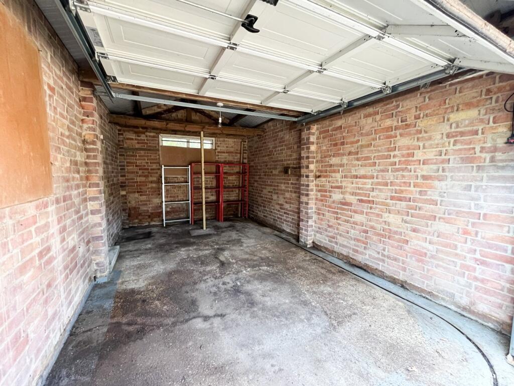 Crowhurst, TN33 - View 3