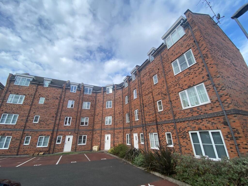 Apartment in Warrington - More