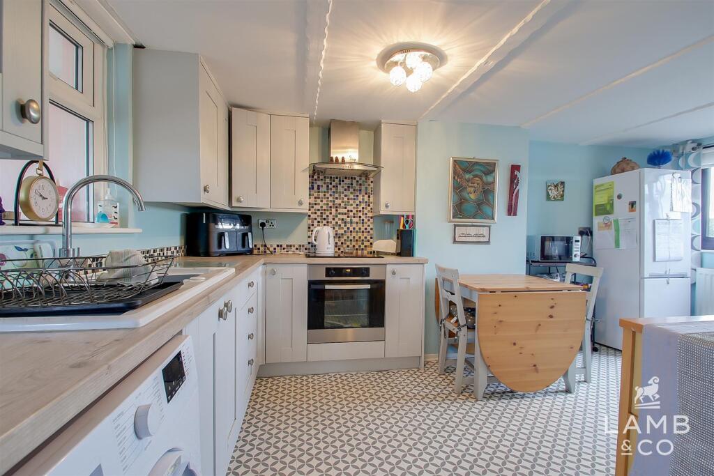House in Tendring, Wix - View 4