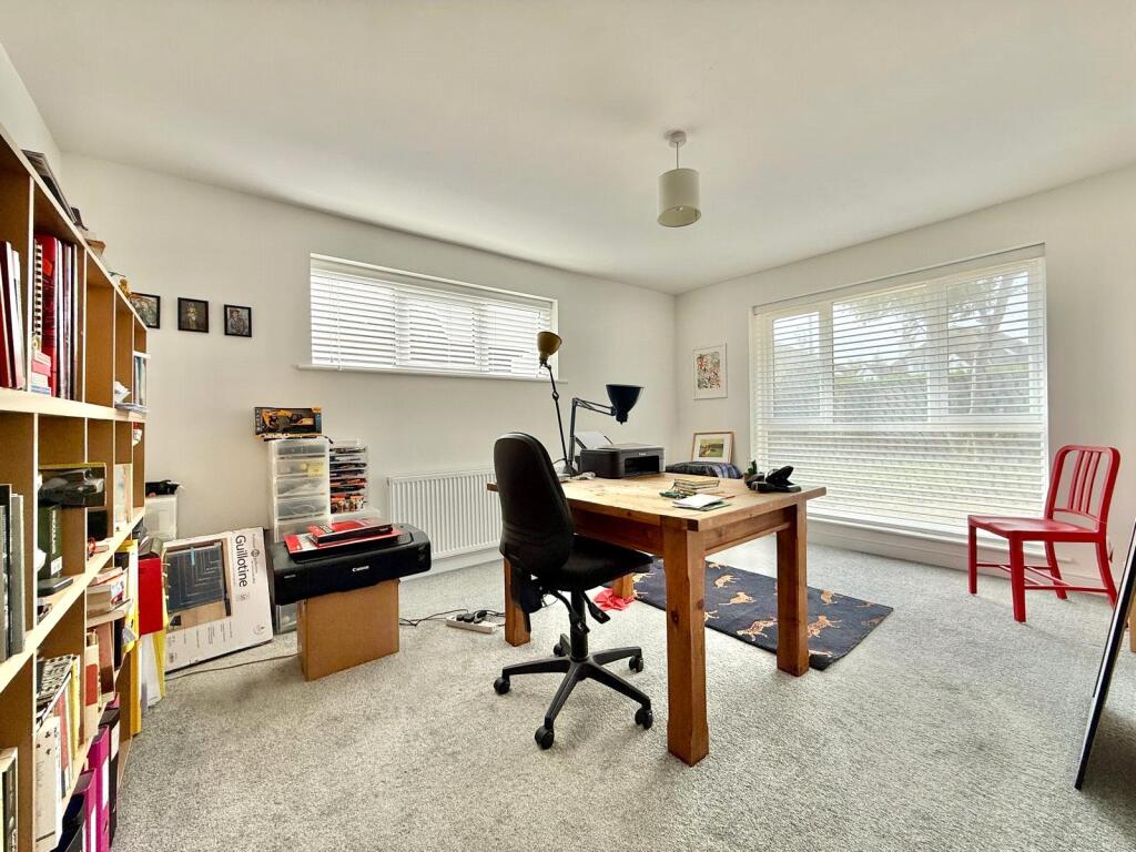 Kings Drive, Eastbourne, East Sussex, BN21 photo 2
