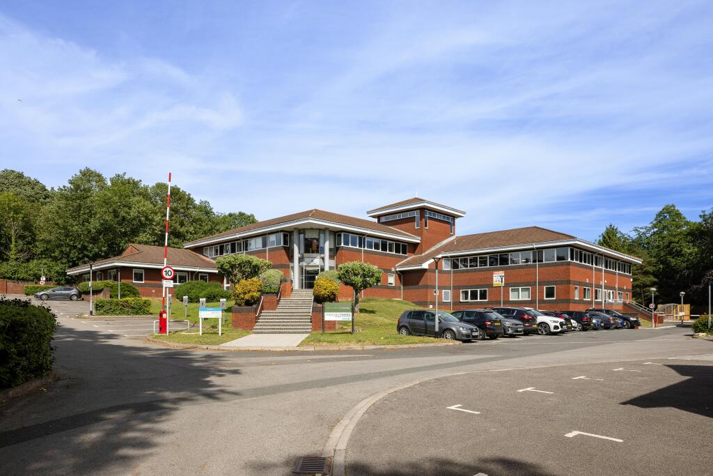 Spinnaker House First Floor External 11.jpg